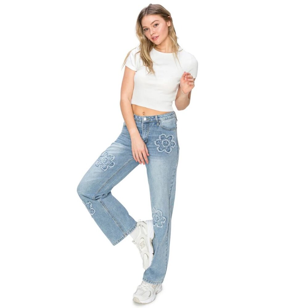 NWT Cali1850 Women's Floral Embroidered Light Blue Jeans Size 3/26 - Picture 8 of 12